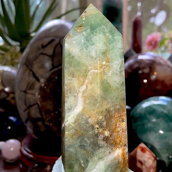 🔥SALE🔥 Green Fluorite Crystal Tower With Sparkles! - Picture 9 of 11